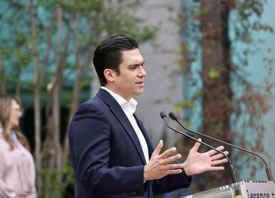 LOS FOROS PARA ANALIZAR LA INICIATIVA DE LEY SOBRE TELECOMUNICACIONES ES SOLO UN DISTRACTOR: PAN